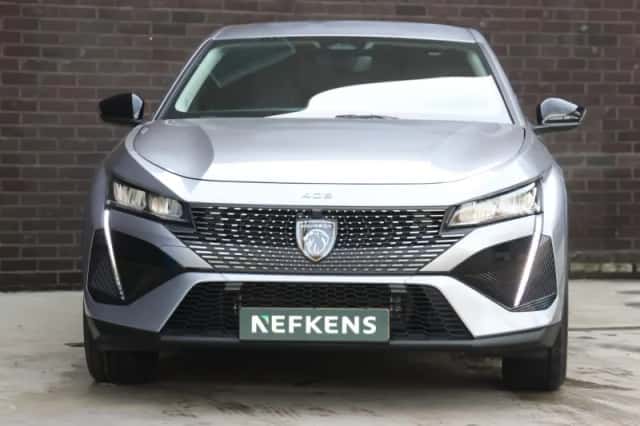 Peugeot 408 (2024) thumbnail 5