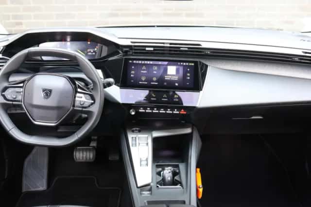 Peugeot 308 (2023) thumbnail 12