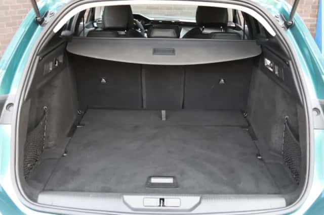 Peugeot 308 (2023) thumbnail 16