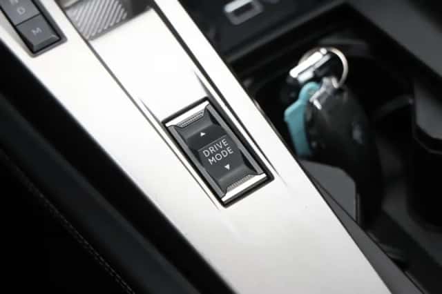 Peugeot 308 (2023) thumbnail 36