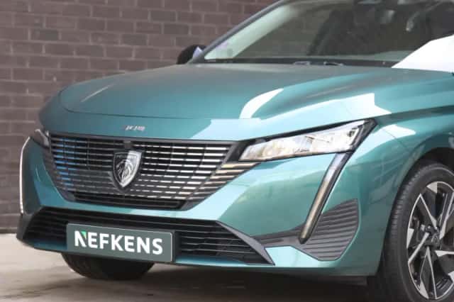 Peugeot 308 (2023) thumbnail 5