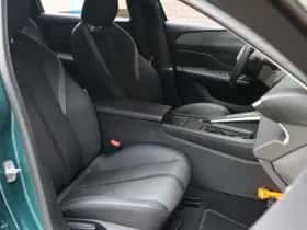 Peugeot 308 (2023) thumbnail 9