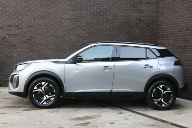 Peugeot e-2008 (2025) thumbnail 2