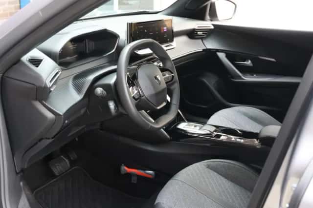 Peugeot e-2008 (2025) thumbnail 12
