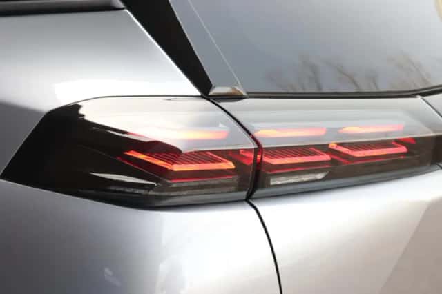 Peugeot e-2008 (2025) thumbnail 20
