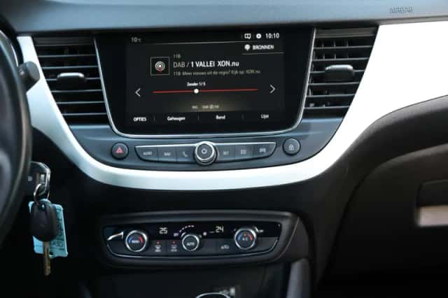 Opel Crossland X (2021) thumbnail 15
