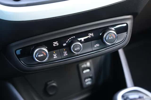 Opel Crossland X (2021) thumbnail 34