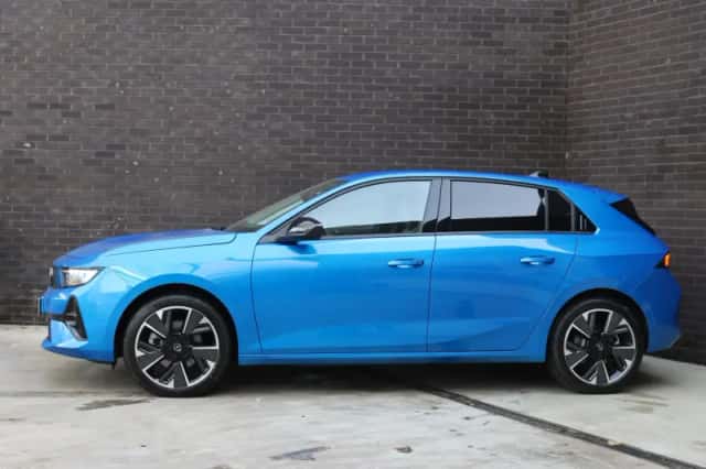 Opel Astra (2025) thumbnail 2