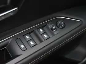 Peugeot 3008 (2020) thumbnail 25