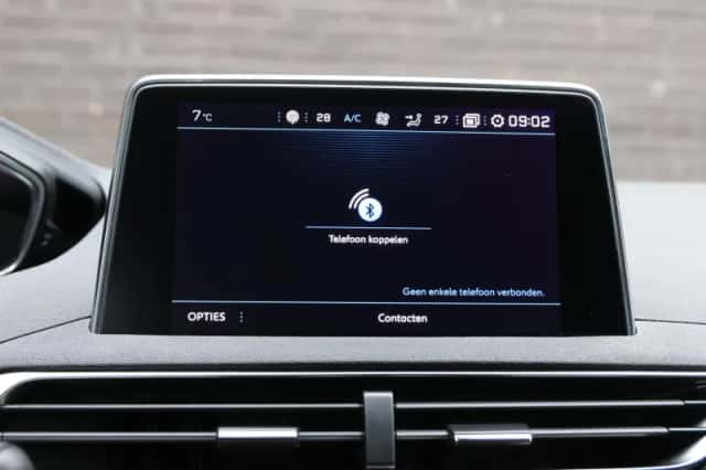 Peugeot 3008 (2020) thumbnail 34