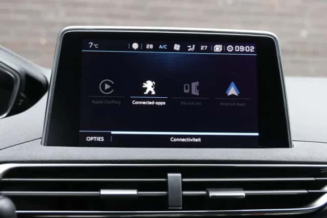 Peugeot 3008 (2020) thumbnail 35
