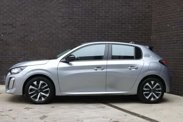 Peugeot 208 (2025) thumbnail 2