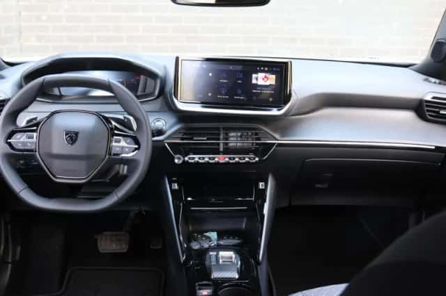 Peugeot 2008 (2025) thumbnail 13