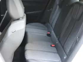 Peugeot 2008 (2025) thumbnail 16