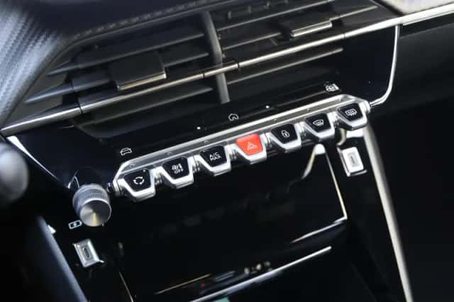 Peugeot 2008 (2025) thumbnail 34