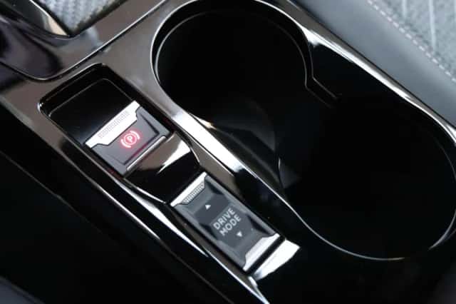 Peugeot 2008 (2025) thumbnail 36