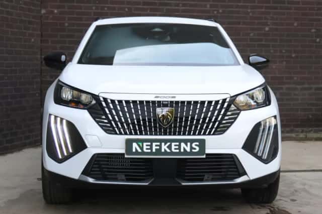 Peugeot 2008 (2025) thumbnail 5