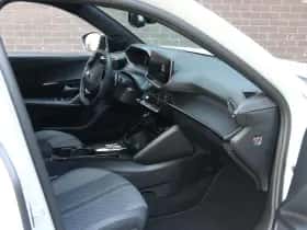 Peugeot 2008 (2025) thumbnail 9