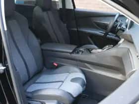Peugeot 5008 (2021) thumbnail 11