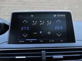 Peugeot 5008 (2021) thumbnail 36