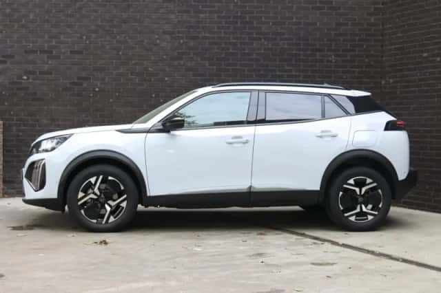 Peugeot 2008 (2025) thumbnail 2