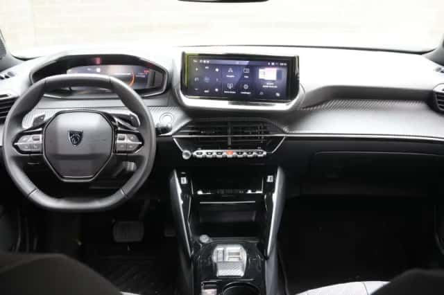 Peugeot 2008 (2025) thumbnail 13