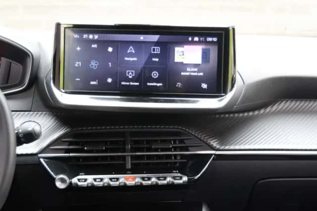 Peugeot 2008 (2025) thumbnail 14