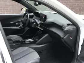 Peugeot 2008 (2025) thumbnail 9