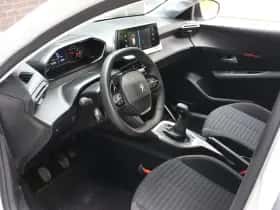 Peugeot 208 (2022) thumbnail 11