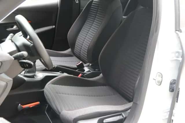Peugeot 208 (2022) thumbnail 12