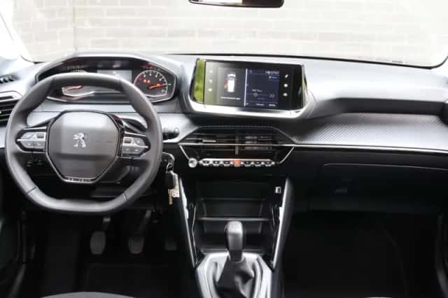 Peugeot 208 (2022) thumbnail 13