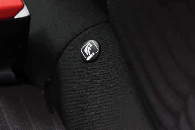 Peugeot 208 (2022) thumbnail 15