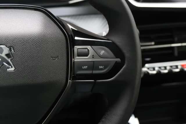 Peugeot 208 (2022) thumbnail 23