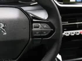 Peugeot 208 (2022) thumbnail 23