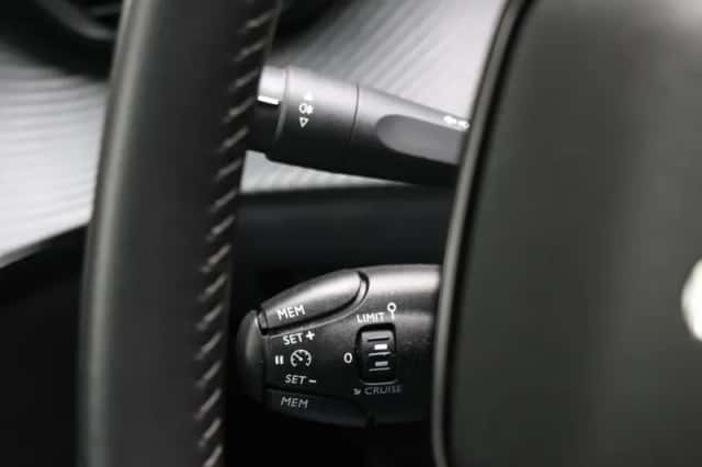 Peugeot 208 (2022) thumbnail 26