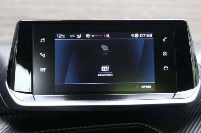 Peugeot 208 (2022) thumbnail 30