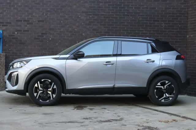 Peugeot 2008 (2024) thumbnail 2