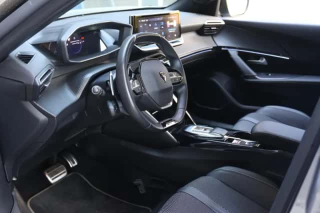 Peugeot 2008 (2024) thumbnail 11