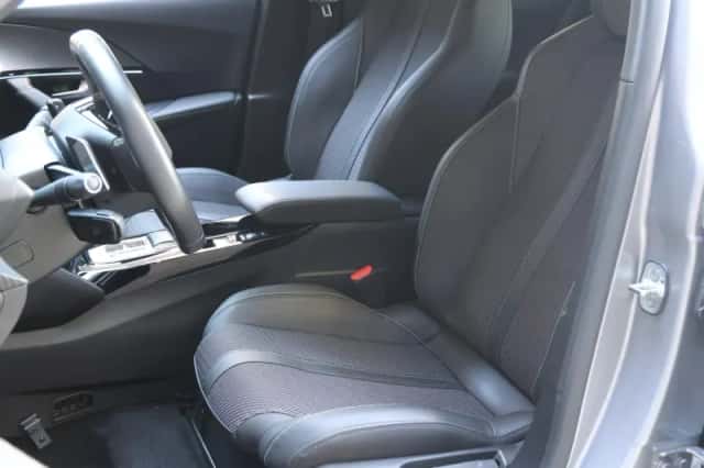 Peugeot 2008 (2024) thumbnail 12