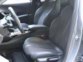 Peugeot 2008 (2024) thumbnail 12