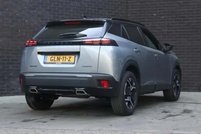 Peugeot 2008 (2024) thumbnail 3