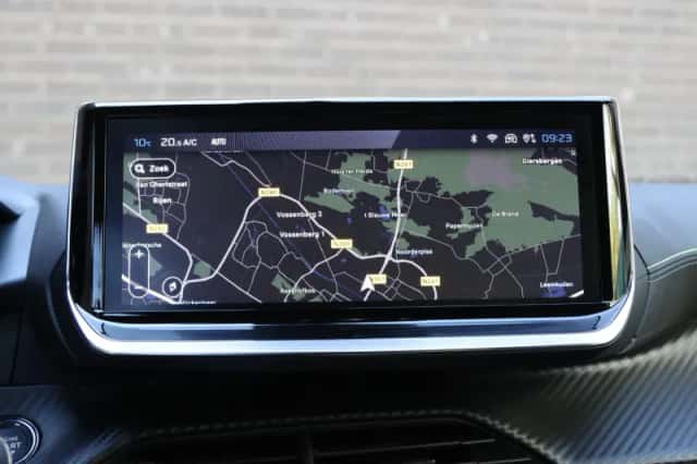 Peugeot 2008 (2024) thumbnail 31