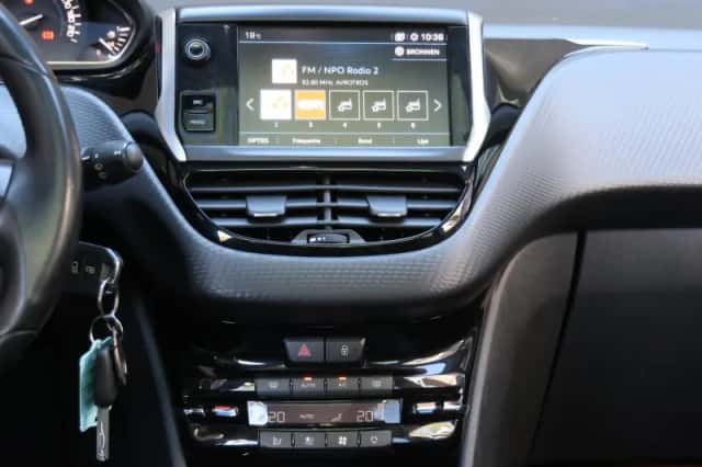 Peugeot 2008 (2019) thumbnail 15
