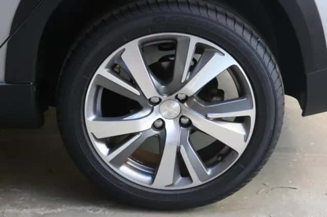 Peugeot 2008 (2019) thumbnail 22