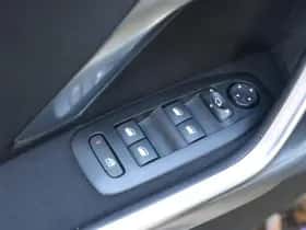 Peugeot 2008 (2019) thumbnail 24