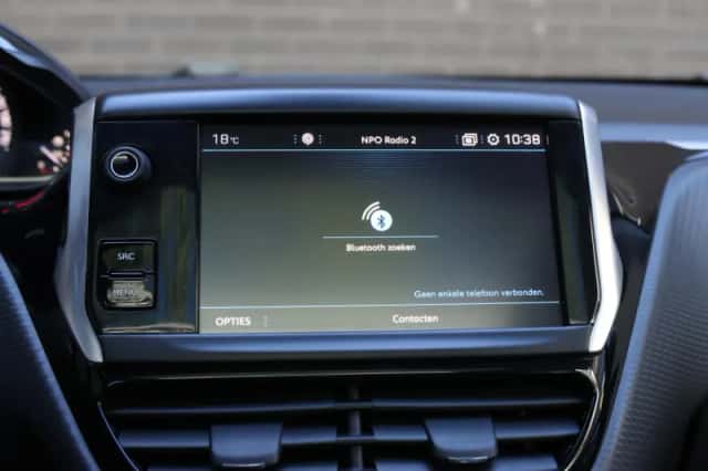 Peugeot 2008 (2019) thumbnail 32