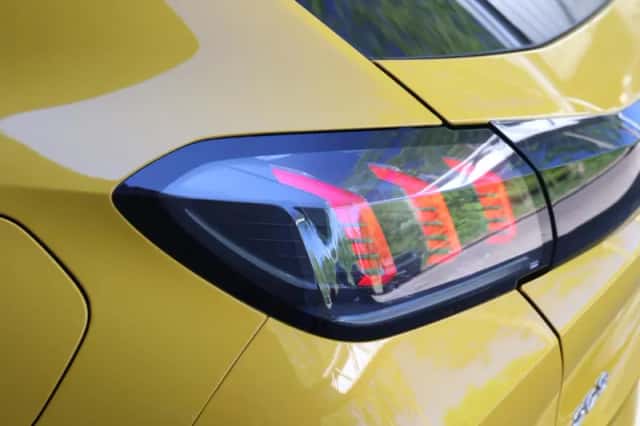 Peugeot 208 (2021) thumbnail 19