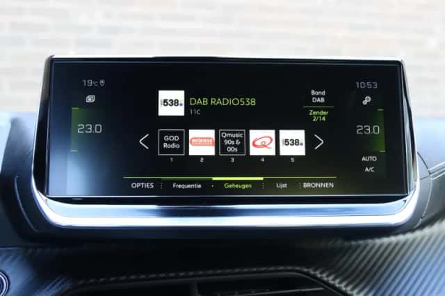 Peugeot 208 (2021) thumbnail 31
