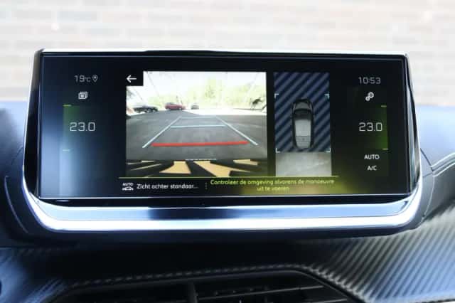 Peugeot 208 (2021) thumbnail 36