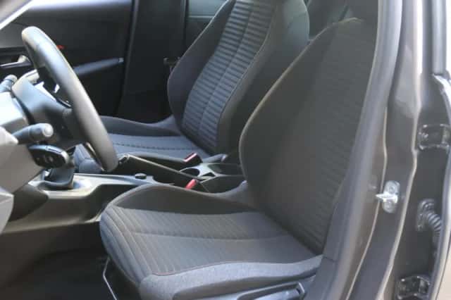 Peugeot 208 (2022) thumbnail 13
